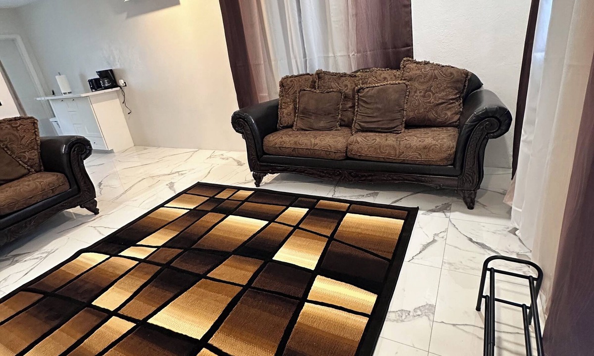 Millar Heights Apartment | 2-bedrooms family friendly rental to enjoy in Nassau with AC and quietness.