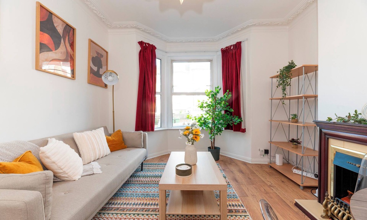 Greenwich House | 4-Bed Family Home/Garden/Near Elizabeth Line - Pass the Keys