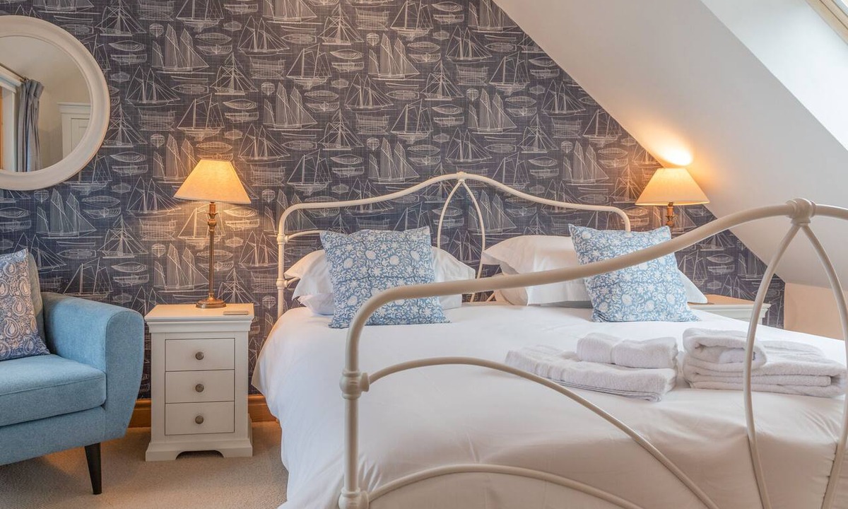 Bugford Cottage | 5 COURT COTTAGE, HILLFIELD VILLAGE, family friendly in Dartmouth