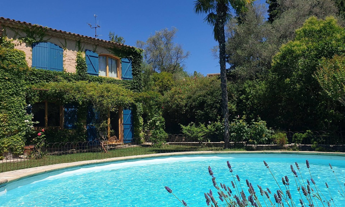 Chateauneuf-Grasse Other | Charming Provencal house with enclosed garden and swimming pool