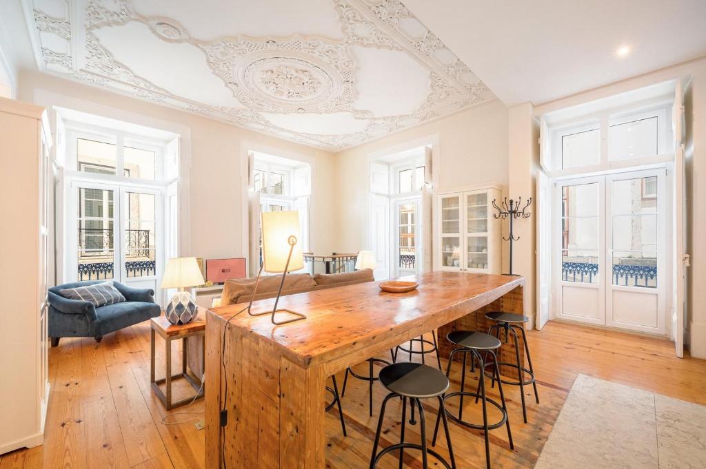 Se Apartment | Classy Duplex in Historic Lisbon