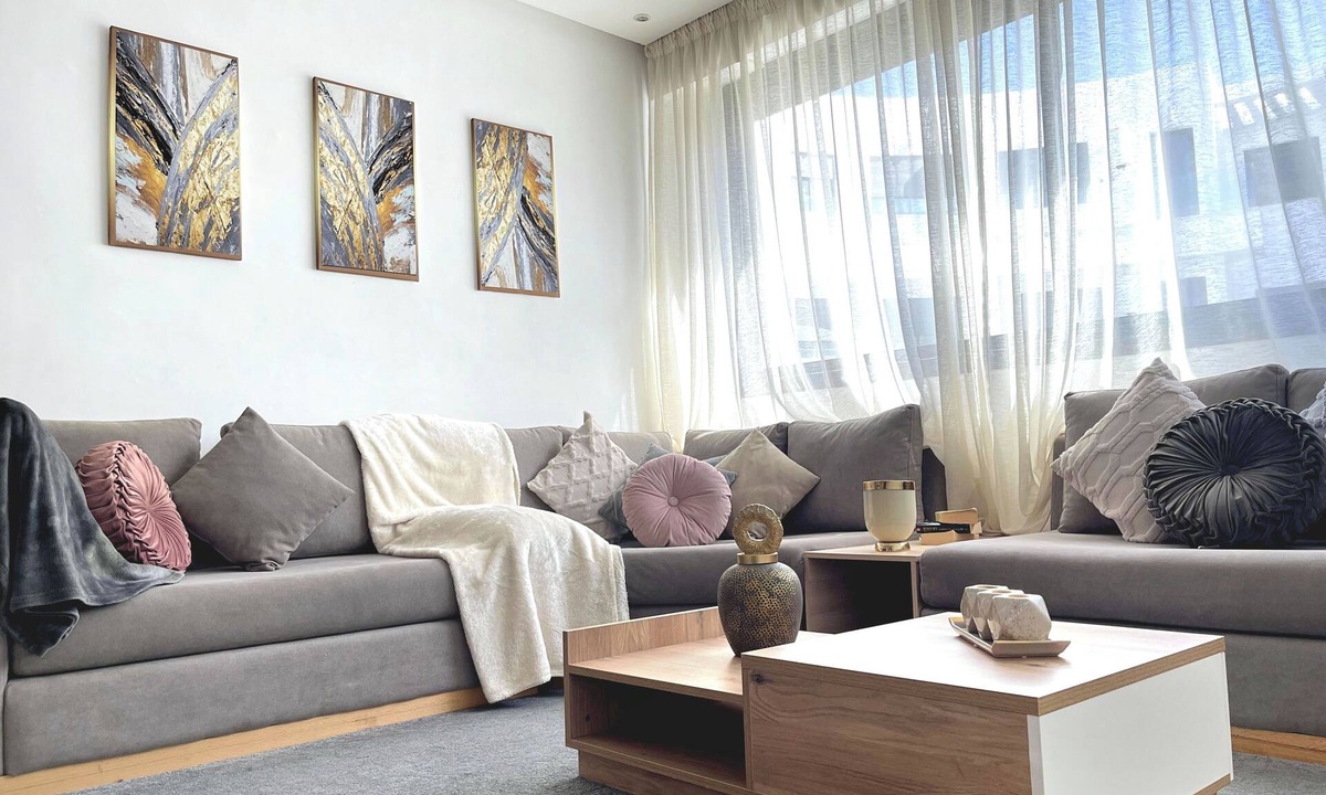 Agadir City Center Condo | Cosy calm central beach home with swimming pool