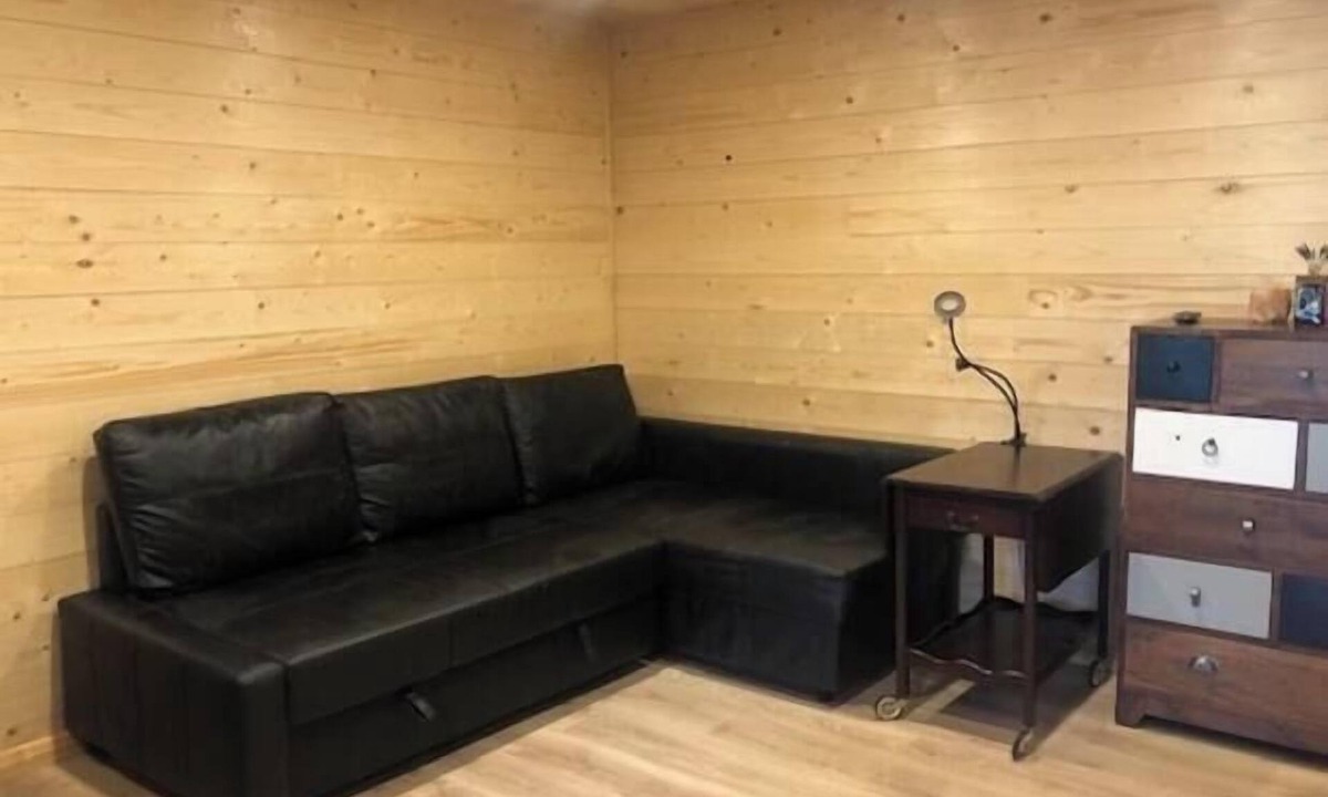 Pinner South Apartment | COSY STUDIO IN A QUIET LOCATION. NEAR A TUBE STATION.