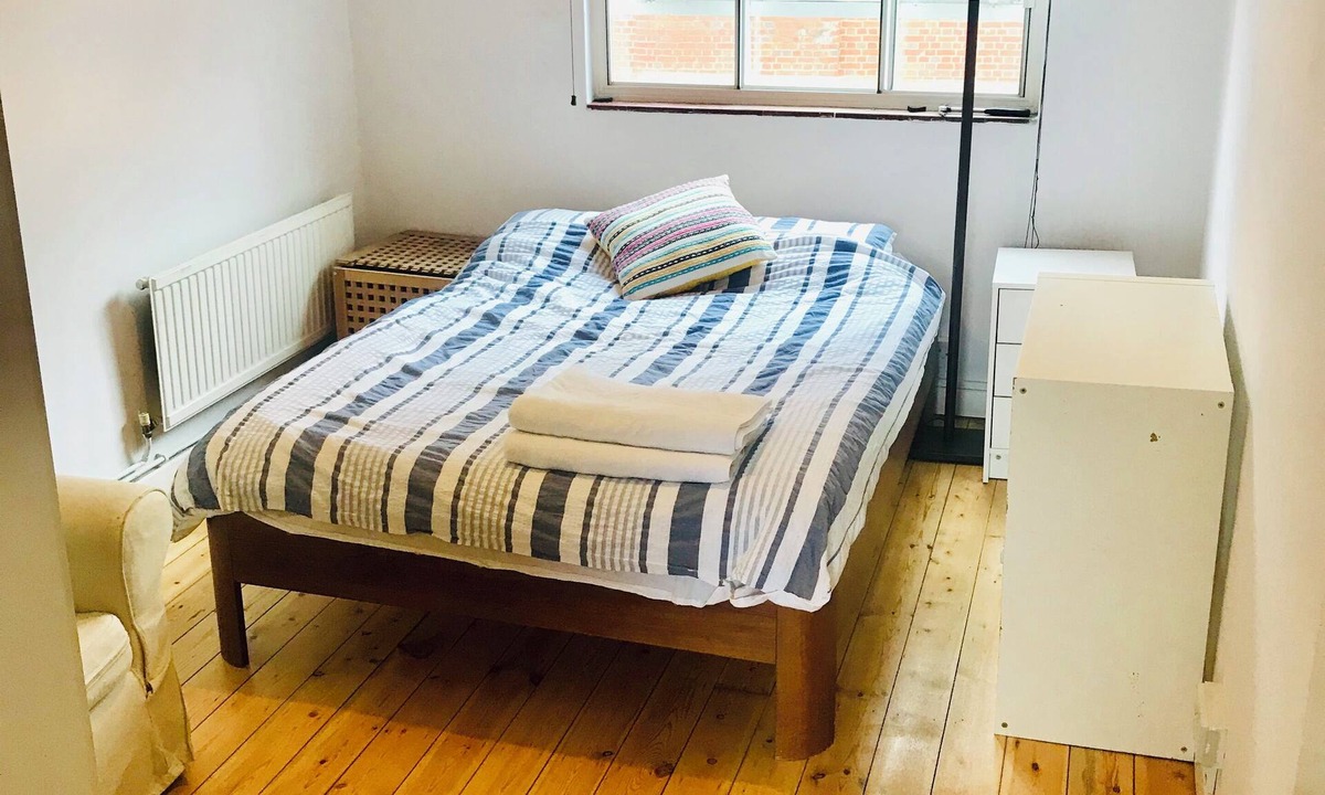 Stepney Green Apartment | Cozy 1-bedroom apartment close to the City