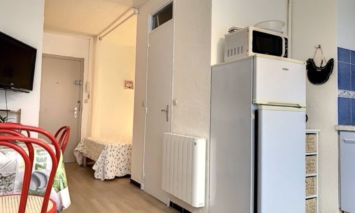 Balaruc-les-Bains Apartment | Cozy Studio near Thermal Baths & Thau Lagoon, Pet-Friendly, Well-Equipped, Ideal for Relaxation