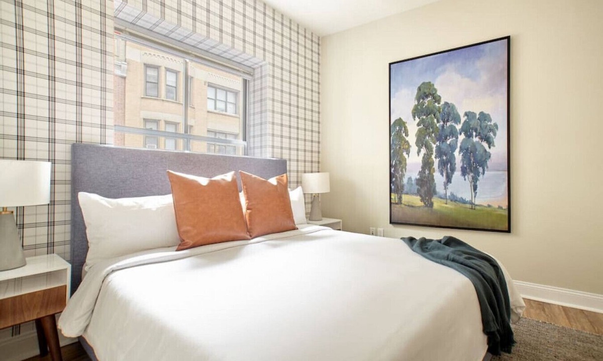 Boston Financial District Apartment | FIDI 2br | Keyless Entry | Fully Furnished
