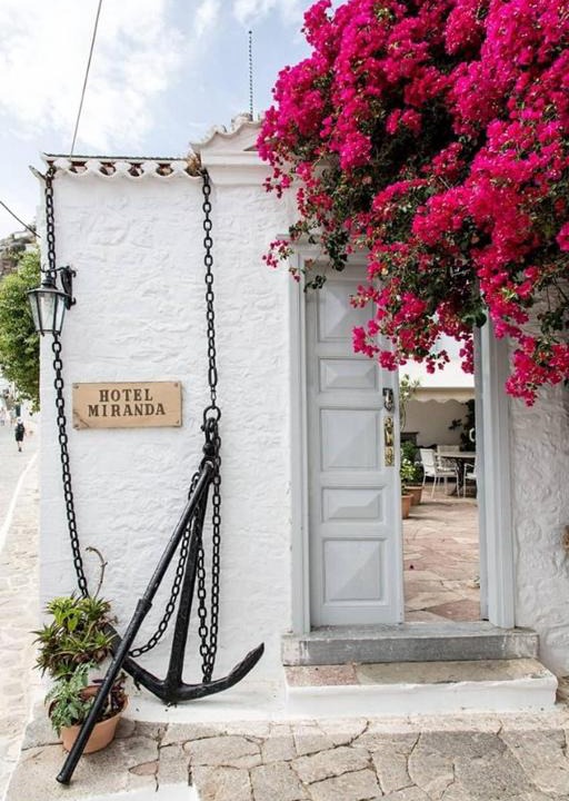idhra House | Hotel Miranda