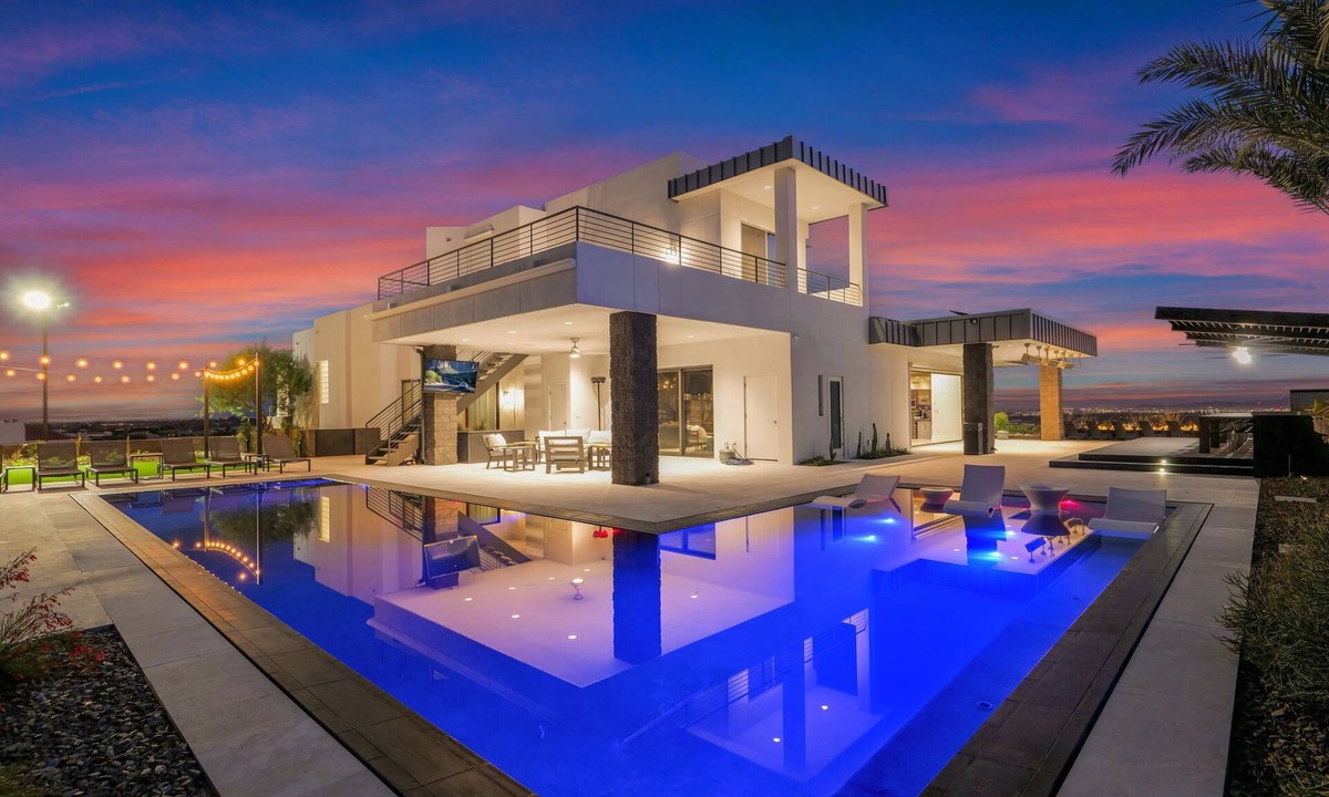 Palm Canyon House | HÓZHÓ Estate at Camelback| Infinity Pool |Fire Pit