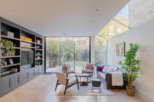 Addison House | Impeccably Designed 5BD Family Home in West London