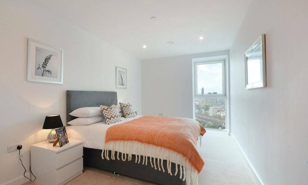 Elephant and Castle Apartment | London Sun