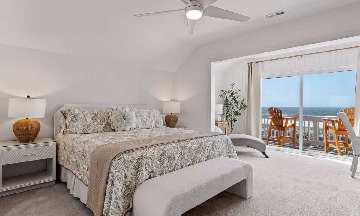 Holden Beach House | Luxury Oceanfront Retreat: Concierge Beach Tent Service, Heated Pool & Hot Tub
