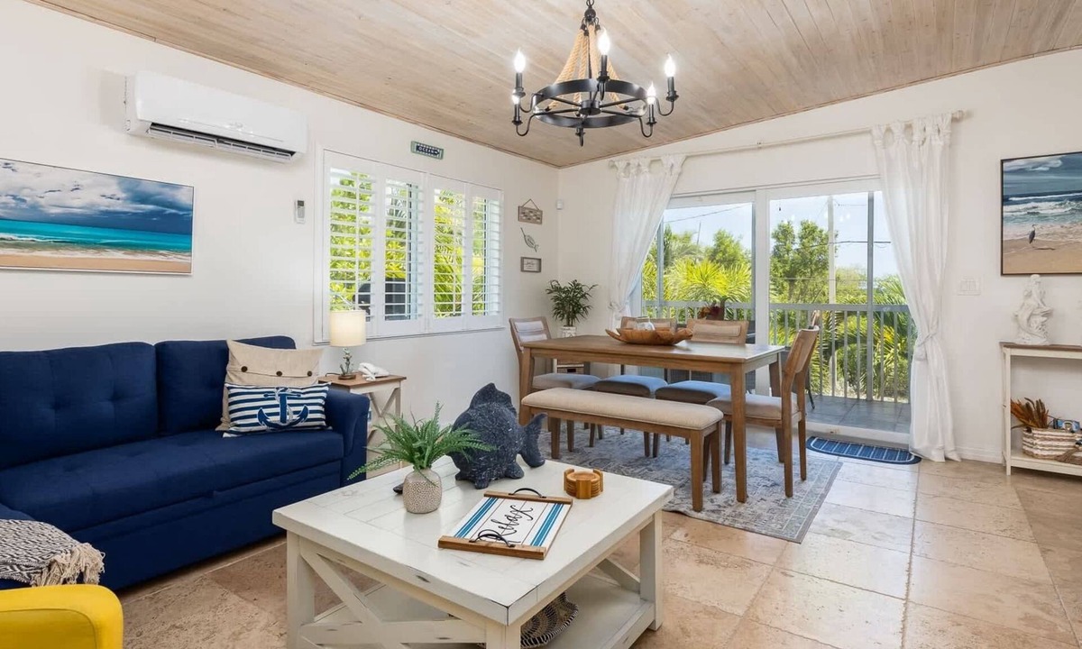 Anglers Park House | Pennekamp Hideaway | Water View, Kayaks & Pool Table