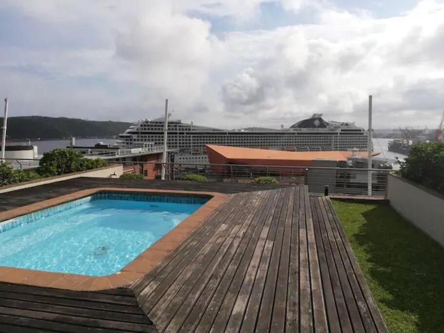 Durban Point Apartment | Sail away @ The Sails