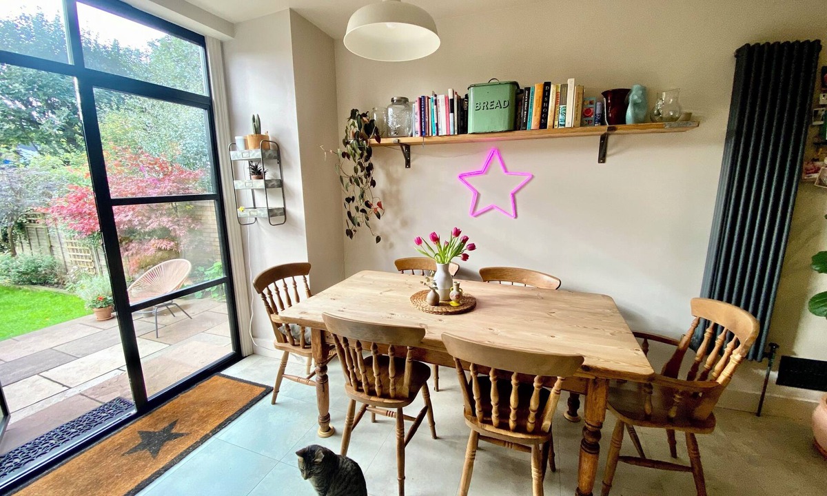 Leytonstone House | Spacious house & large garden in Leytonstone, perfect for families & groups