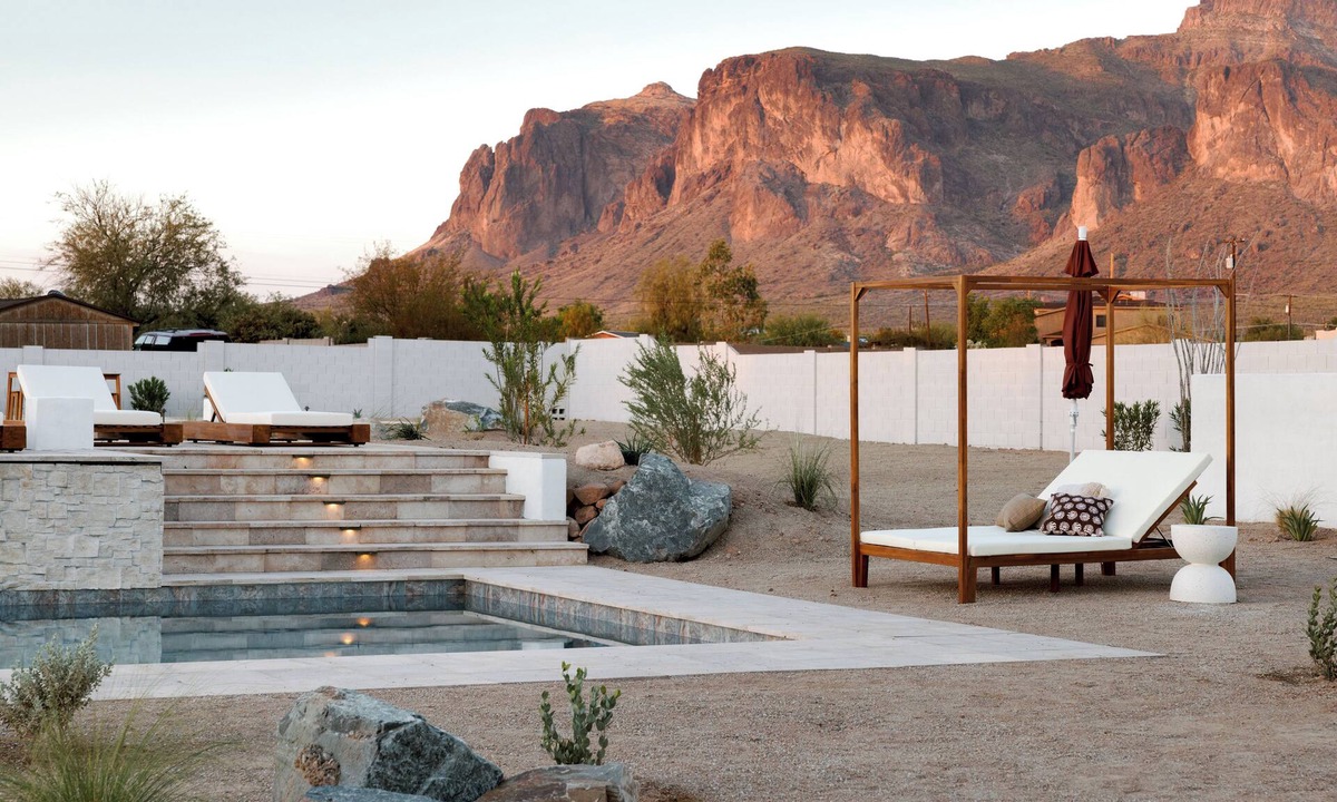 Apache Junction House | Views - Pool - Resort Backyard - Pickleball - Hot Tub for 10 - Golf - Game Room