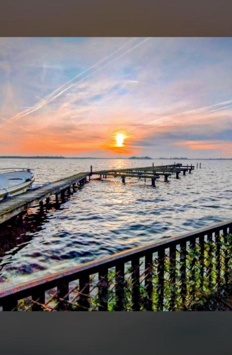 Oud-Loosdrecht Boat Rental | Woonboot De Witte loosdrechtse plassen