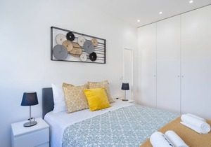 2 Stylish Bright Flats w/ Balcony Gaia
