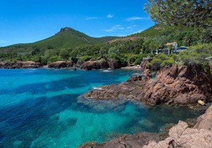 Studio Climatisé Proche Plage et Commerces avec Balcon, Wi-Fi et Parking - FR-1-466A-16