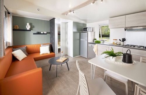 Luynes House | 38m² Mobile Home with Terrace for 6 People