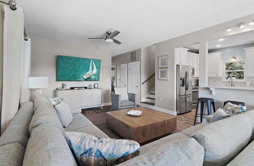 White's Gulfview House | 50 Steps to Quiet Gated Beach! Private Heated Pool-LOTS of Parking + 6 Bikes!