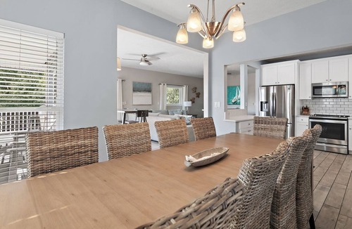 White's Gulfview House | 50 Steps to Quiet Gated Beach! Private Heated Pool-LOTS of Parking + 6 Bikes!