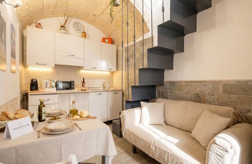 Old Town Apartment | Abode the Solstice - Sanctuary where light meets legacy
