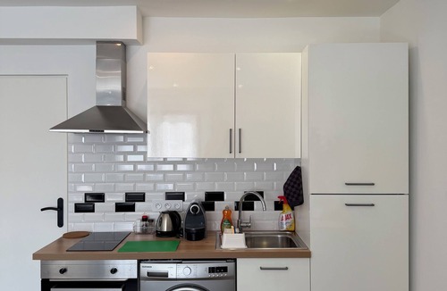 La Trinite Apartment | Air-conditioned studio with terrace, jacuzzi & parking - near Nice & Monaco