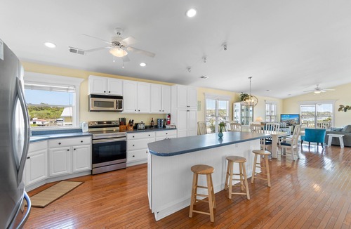 Holden Beach House | "Always Chillin'" Dune home with private hot tub , 5 bedrooms 4 bathrooms