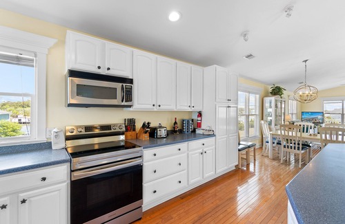 Holden Beach House | "Always Chillin'" Dune home with private hot tub , 5 bedrooms 4 bathrooms