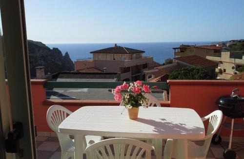 Buggerru Apartment | Appartamento Elegante E Panoramico Con Splendida Vista Mare