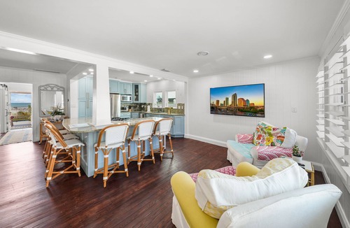 Independence Square House | Beachfront cottage with private pool and hot tub!