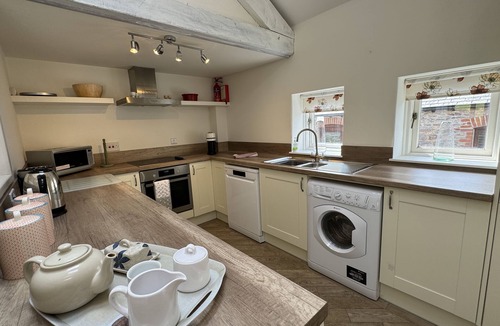 Dittisham Cottage | Beautiful Barn, River views, Close to Quay