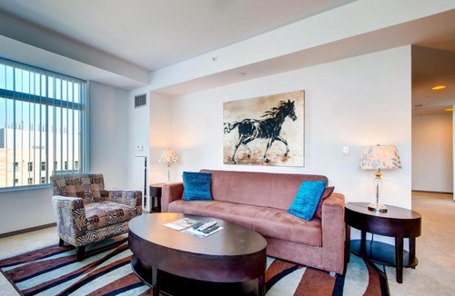 East Cambridge Apartment | Bluebird Suites in Kendall Square
