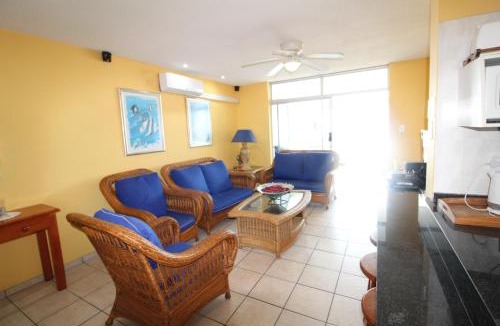 Margate Beach Apartment | Boulevard 211