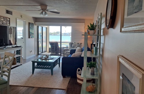 Casa del Mar Condo | Breathtaking Panoramic Ocean views and quick drive or walk to Pass A Grill Beach