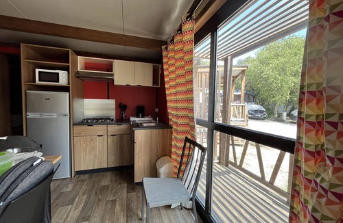 Brissac House | Camping - eehdif - Studio Apartment, Sleeps 5