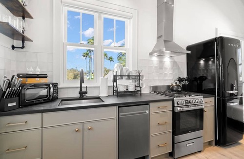 Historic Ybor Apartment | Casa Julieta Luxury Ybor-themed Studio