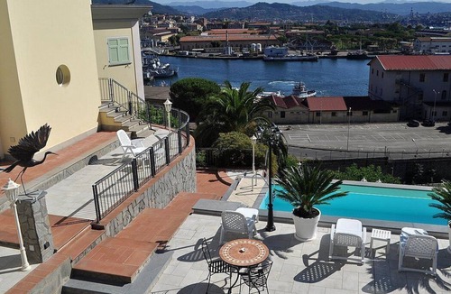 La Spezia House | Casa Nuria F: A modern and graceful studio apartment which faces the sun and the sea, with Free WI-FI.