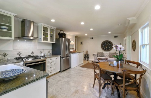 Claremont House | Charming 1924 unit with garden, modern updates, and serene Berkeley views.