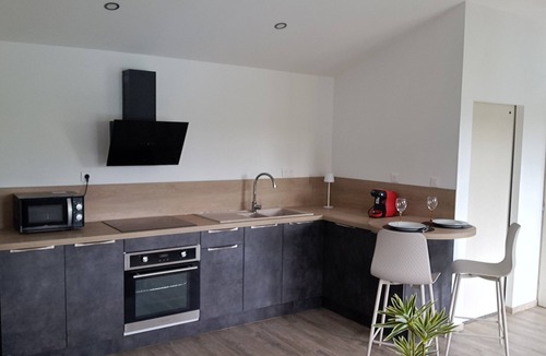 Bieujac Apartment | Charming apartment with garden and private pool