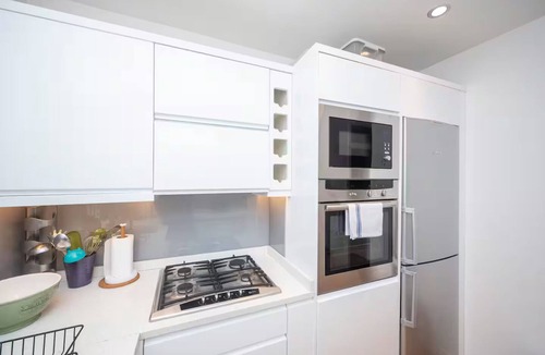 Canonbury Apartment | Cosy 1 Bedroom Flat Nestled in De Beauvoir Town - Pass the Keys