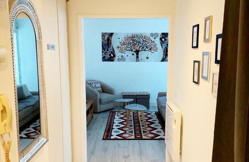 Cergy-Pontoise Apartment | Cosy Home 1 - Spacieux 3 pièces avec parking - 30 min de Paris