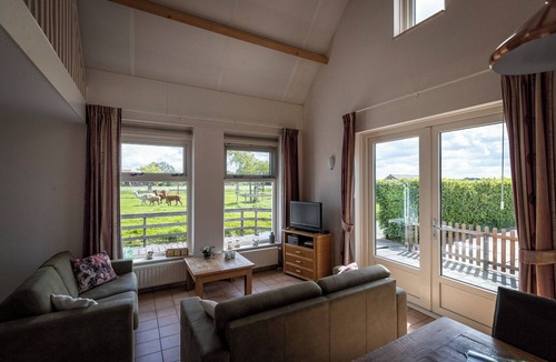 Zevenhuizen-Moerkapelle Apartment | Cozy holiday home with stunning views in the Green Heart