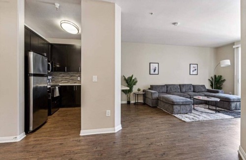 Marina del Rey Apartment | Cozy Marina Hideaway Gym, Pool & Spa Central