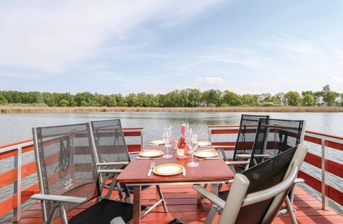 Neustrelitz Boat Rental | Cozy ship in Neustrelitz with WiFi