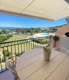 Port Cogolin Apartment | DUPLEX VUE MER Bord de plage Dernier étage