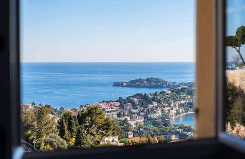 Villefranche-sur-Mer Ski Chalet | Elegance, serenity, and exceptional views over the bay