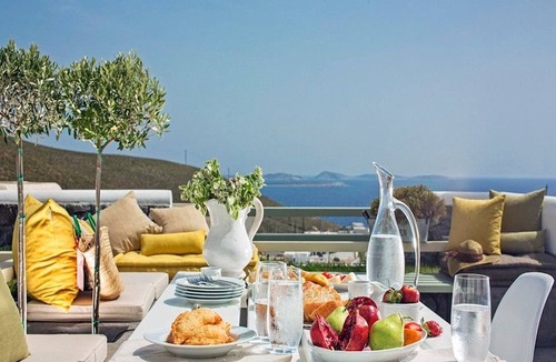 Astypalaia Villa | Elegant Astypalaia Villa | Villa Verde | Hot Tub | 2 Bedrooms