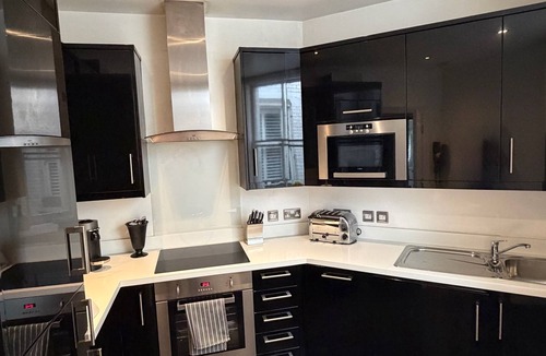 Soho Apartment | Elegant Soho 2-bed, bright Victorian apartment with lift, walk to Covent Garden