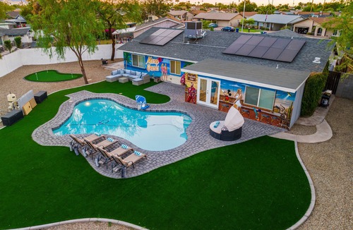 Dobson Ranch House | Free Heated Pool, Game Room, Mini-Golf, BBQ, Lux Home